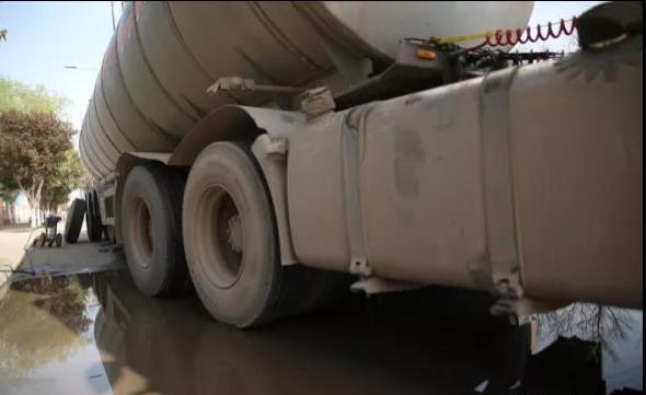 不過隨著五月重卡銷量下滑，天然橡膠價(jià)格頹然直下