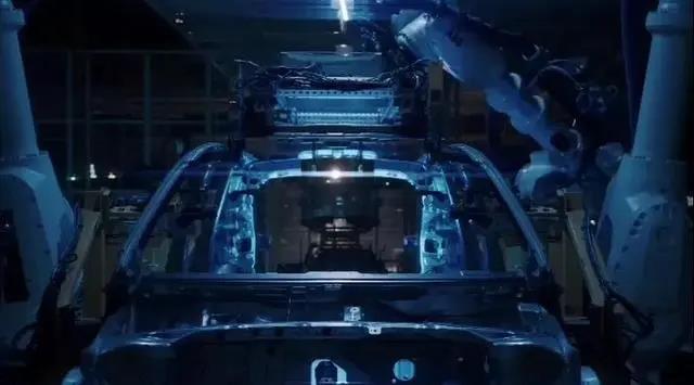 該廠是全球首個(gè)全架構(gòu)、全能源、全車系超級智能工廠