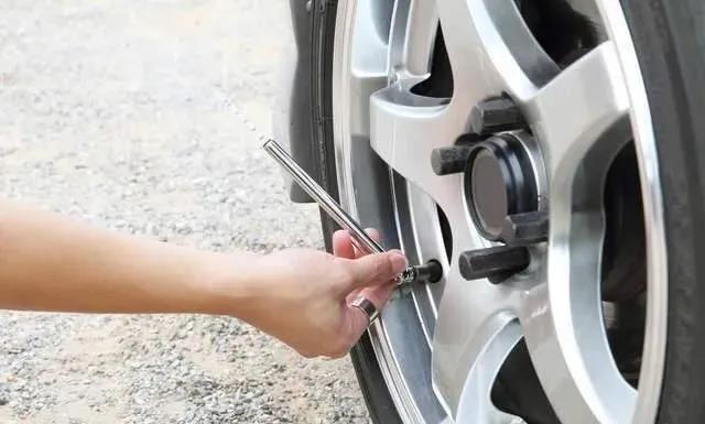 中國輪胎想要獲得長足發(fā)展，就必須改變當前低價銷售的商業(yè)模式