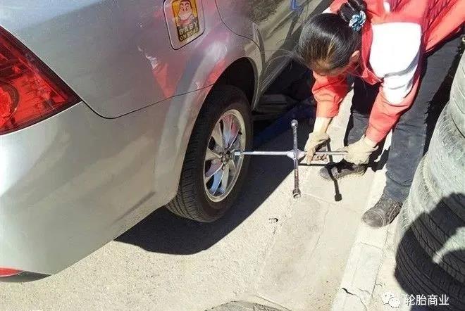 修補(bǔ)困難，價(jià)格昂貴