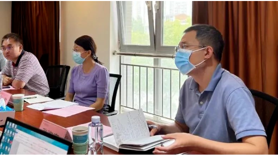 石化化工處在不到一個(gè)月的時(shí)間內(nèi)連續(xù)收到中橡協(xié)兩份報(bào)告，一直從職能角度進(jìn)行研究，并與相關(guān)司局進(jìn)行溝通，開展了有關(guān)工作。